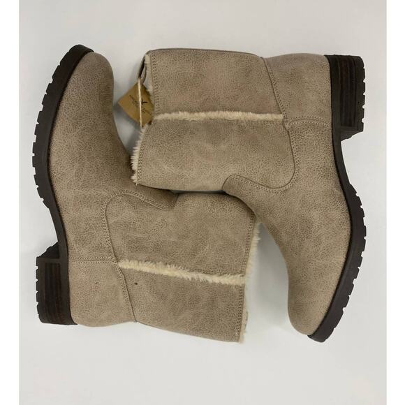 American Eagle Womens Faux Fur Light Brown Tan Mid Calf Boots NEW Size 11 - Picture 1 of 12
